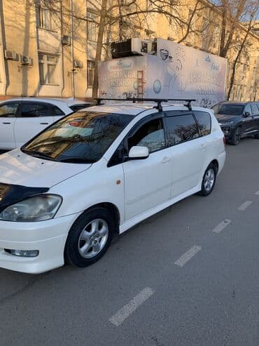 лебедка на авто: Toyota Ipsum: 2002 г., 2.4 л, Автомат, Бензин, Минивэн — 9