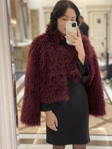 работа девушки: Хостес. До 1 года опыта — 2