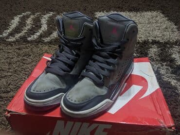 dunk: Кроссовки, 38, Air Jordan, Б/у, цвет - Серый, Самовывоз — 2