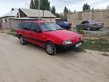 Volkswagen Passat Variant: 1991 г., 1.8 л, Механика, Бензин, Универсал — 2