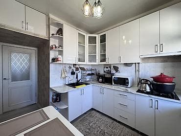 Квартиры: 3 комнаты, 70 м², 106 серия, 9 этаж, Евроремонт — 9