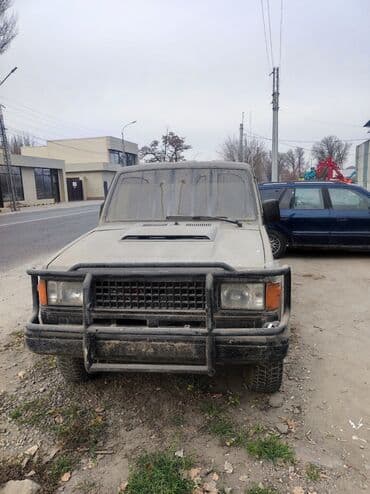продаю связи с переездом: Isuzu Trooper: 1990 г., 2.8 л, Механика, Дизель — 1