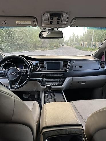 Kia Carnival: 2017 г., 2.2 л, Автомат, Дизель, Минивэн — 7