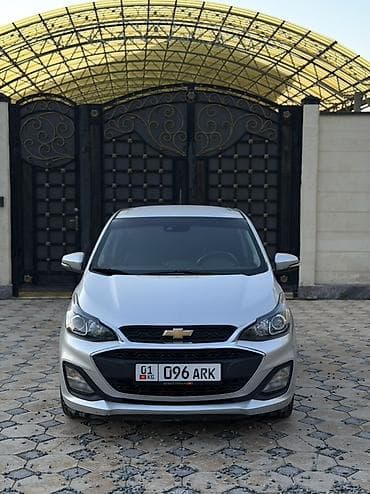 Транспорт: Chevrolet Spark: 2018 г., 1 л, Вариатор, Бензин, Хэтчбэк — 3