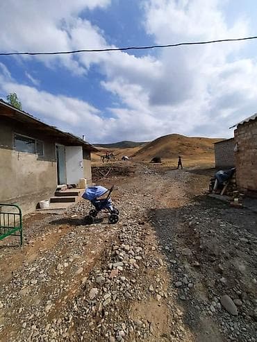 Продаётся фермерский участок (КАШАР) с хозяйственными постройками в