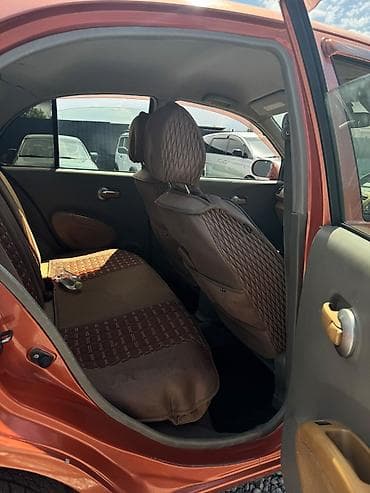 mini car: Nissan Micra: 2003 г., 1.3 л, Автомат, Бензин, Хэтчбэк — 9