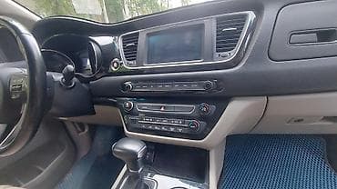 таета виж 7 мест: Kia Carnival: 2018 г., Автомат, Бензин, Минивэн — 10