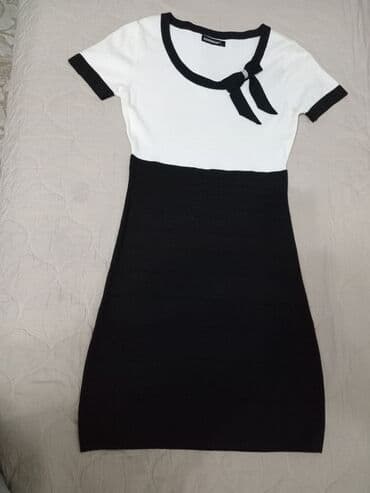 короткое трикотажное платье с длинным рукавом: Платье трикотаж 42-44р — 1