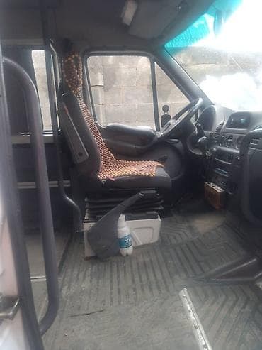 форма манчестер юнайтед: Mercedes-Benz Sprinter 412 CDI пассажирский/грузопассажирский — 9