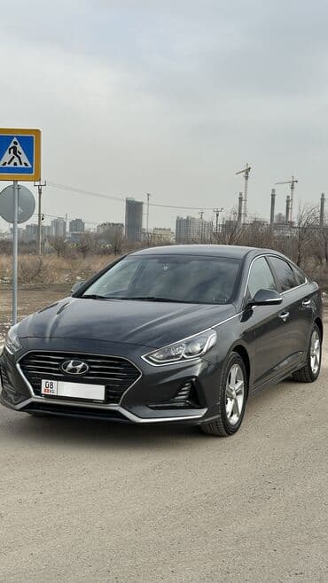 Hyundai Sonata: 2018 г., 2 л, Автомат, Газ, Седан