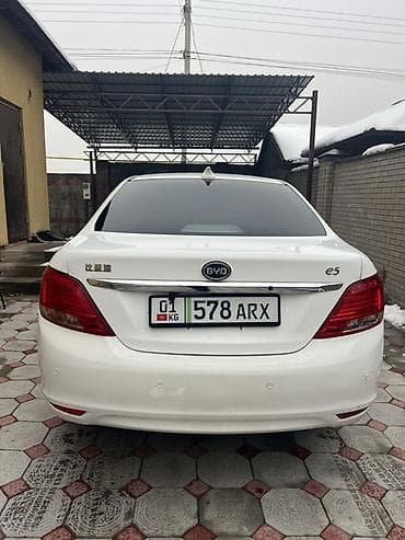 byd e5 батарея: BYD E5: 2018 г., Электромобиль, Седан — 5