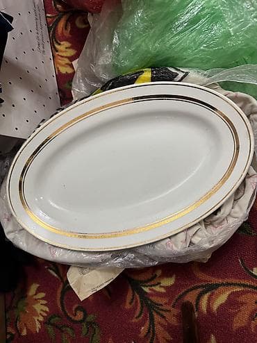 Продается блюда 
Салатники советские 
В отличном качестве и состоянии — 8