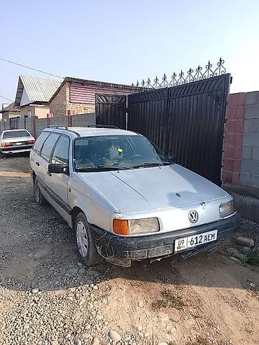 Унаа сатуу: Volkswagen Passat Variant: 1991 г., 1.8 л, Кол менен иштөөчү, Бензин, Универсал — 1