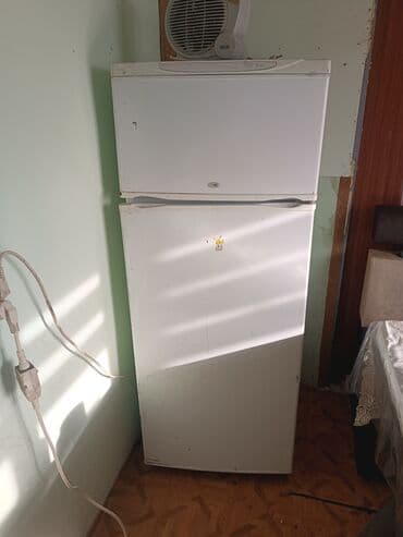 2 плита: Холодильник форд. лайн 2 х камерный работает морозит отлично адрес — 2