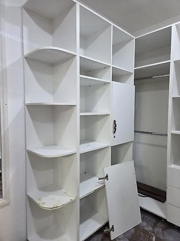 чорный потолок: Шифоньер, шкаф для одежды, Б/у, Угловой, ЛДСП — 1