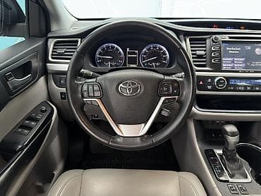 шторка багажа: Toyota Highlander: 2019 г., 3.5 л, Автомат, Бензин, Кроссовер — 8
