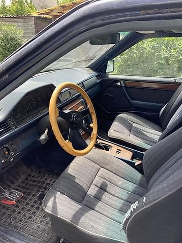 курсы компьютерной диагностики авто: Mercedes-Benz W124: 1989 г., 2.3 л, Механика, Бензин, Седан — 3