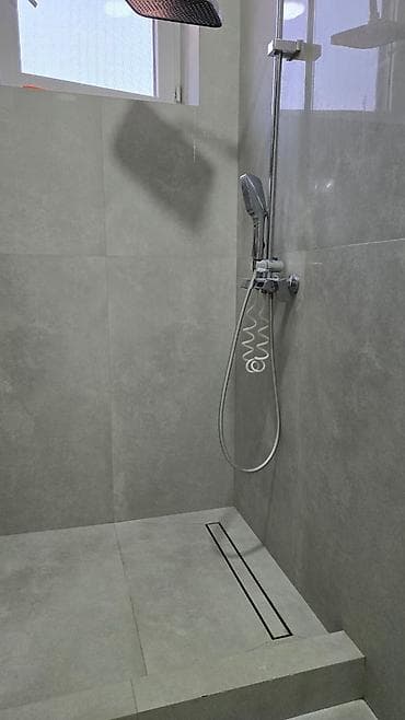 Кыймылсыз мүлк: 180 м², 6 бөлмө жана андан көп, Алтын-ордо ж/м, Үй-бүлөлүүлөргө — 5