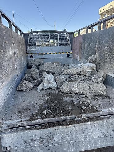 демонтаж вывески: Вывоз строй мусора, C грузчиком — 3