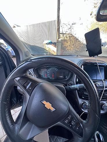 tesla pi: Chevrolet Spark: 2019 г., 1 л, Автомат, Бензин, Хэтчбэк — 4