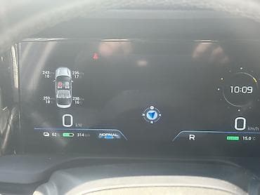 c4 a6: Электромобиль AION S Plus - Кузов: седан, серебристый цвет - Задние — 4