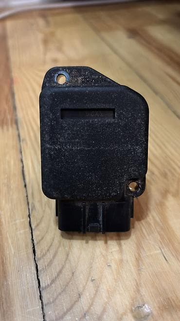 Генераторы: Расходомер Lexus Б/у — 1