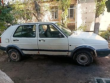 01: Volkswagen Golf: 1988 г., 1.8 л, Механика, Бензин, Хэтчбэк — 2