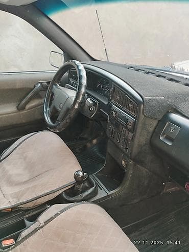 v klass: Volkswagen Passat Variant: 1988 г., 1.8 л, Механика, Бензин, Универсал — 6
