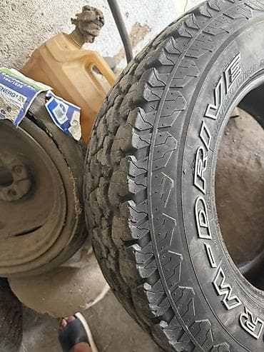 Шины 265 / 70 / R 17, Всесезонная, Б/у, Комплект, Внедорожные (АТ/МТ), Maxxis at lalafo.kg Шины 265 / 70 / R 17, Всесезонная, Б/у, Комплект, Внедорожные (АТ/МТ), Maxxis