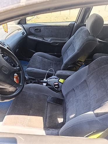 Mazda 626: 1998 г., 2 л, Механика, Бензин, Седан