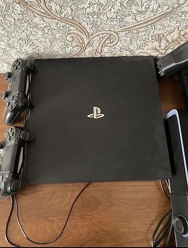 soni ps: Sony PlayStation 4 Pro (CUH-7xx, корпус «три слоя») с двумя — 2