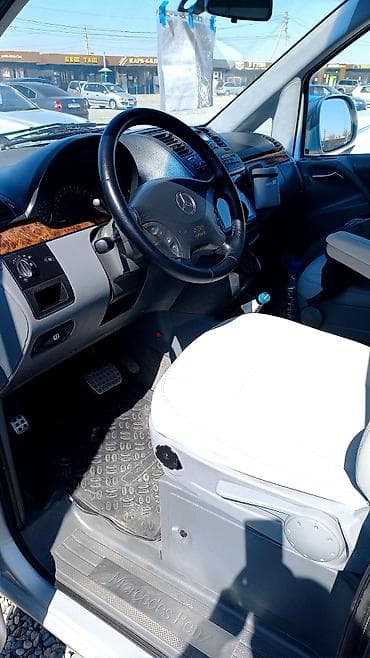 mercedes e200: Mercedes-Benz Viano: 2004 г., 2.2 л, Автомат, Дизель, Минивэн — 10