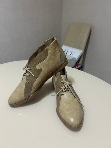 большие размеры женской обуви: Легендарные женские ботинки «Цебо» пр-ва Чехословакия, цвет бежевый — 1