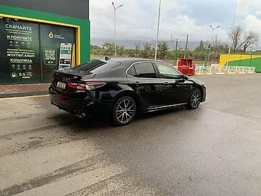 4 114: Toyota Camry: 2021 г., 2.5 л, Автомат, Бензин, Седан — 2