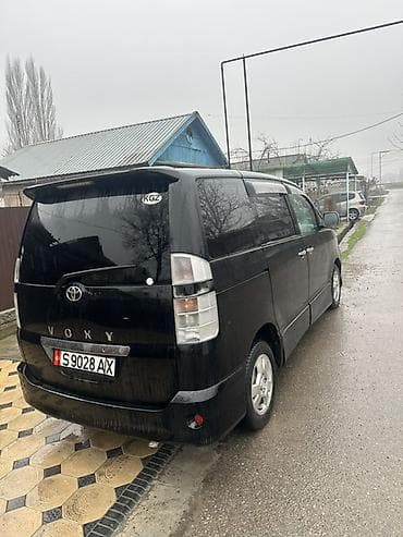 Toyota Voxy: 2003 г., Автомат, Бензин, Минивэн — 3