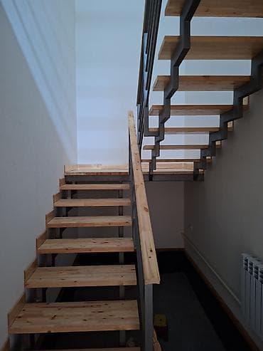 кыймылсыз мүлк: Продаю дом, 2 таунхауса. 4 сотки. Можно под бизнес. район Фаизы — 7