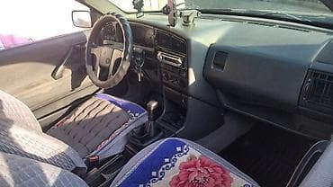 chery arizzo: Volkswagen Passat: 1988 г., 1.8 л, Механика, Бензин, Седан — 4