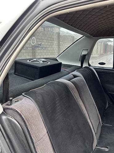 s 350: Volkswagen Vento: 1994 г., 1.8 л, Механика, Бензин, Седан — 10