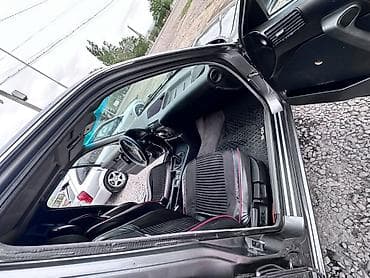 a 210: BMW 5 series: 1989 г., Седан — 10