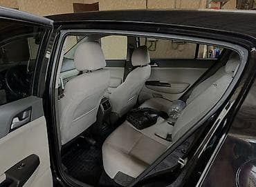 lada vesta: Kia Sportage: 2019 г., 2.4 л, Автомат, Бензин, Кроссовер — 3