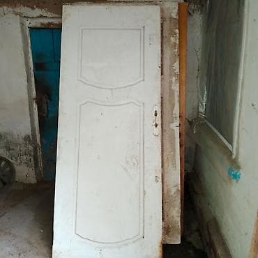 плетеный стол и стулья: Межкомнатные дверные полотна и коробки (набор). В комплекте: - — 2