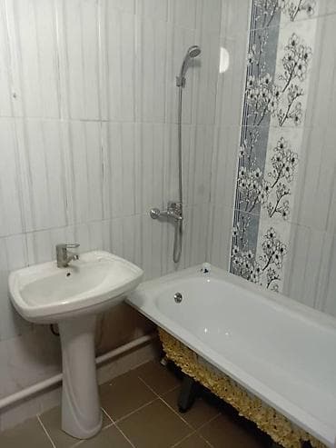 Отопление автономное, есть аристон, теплая, горячая вода. Свой — 3