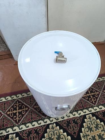 macbook pro 16 m2: Накопительный водонагреватель Объем бака: 50 л, Электрический, Регулятор температуры, Эмалированная сталь, Б/у — 6