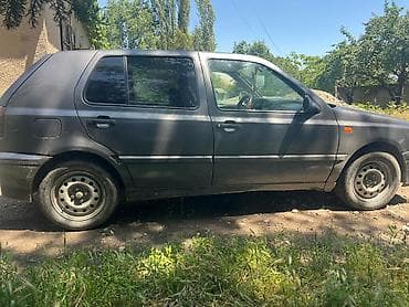 Транспорт: Volkswagen Golf: 1992 г., 1.8 л, Механика, Бензин, Хэтчбэк — 4