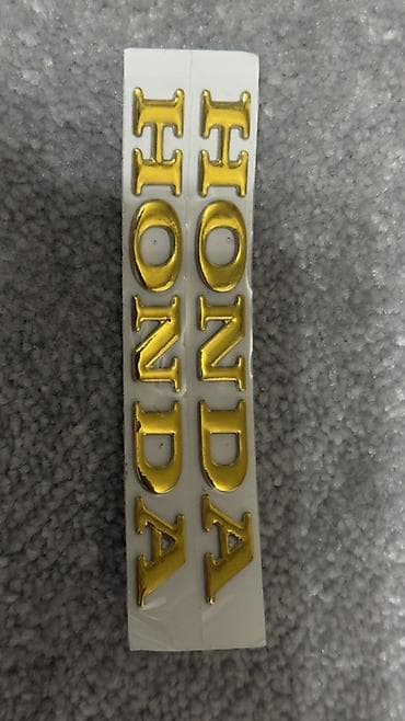 резка наклейки: Набор декоративных эмблем для авто Honda: - Комплект включает: - 2 — 2