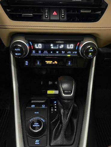 krone sd: Toyota RAV4: 2021 г., 2.5 л, Автомат, Гибрид, Кроссовер — 9