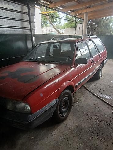 Volkswagen Passat Variant: 1986 г., 1.8 л, Механика, Бензин, Универсал