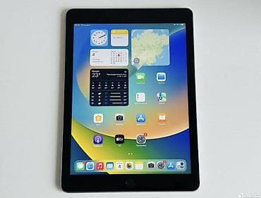 Планшеты: Планшет, Apple, память 32 ГБ, 9" - 10", Wi-Fi, Б/у, Классический цвет - Серый — 1