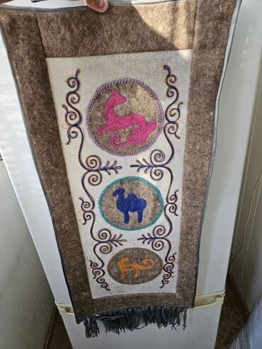 полки для книг бишкек: Шторы с карнизом + зеркало+ шырдак 
Цена 1000с
очень срочно !!! — 3