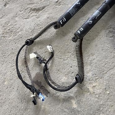 для стойки: Амортизаторы крышки багажника BMW, 2017 г., Б/у, Оригинал — 3